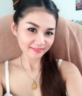 Ying 32 Jahre Chaturaphakphiman Thailand