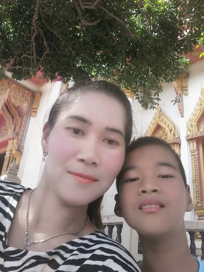 Jongruk  Magprung 44 ans สองพี่น้อง Thaïlande