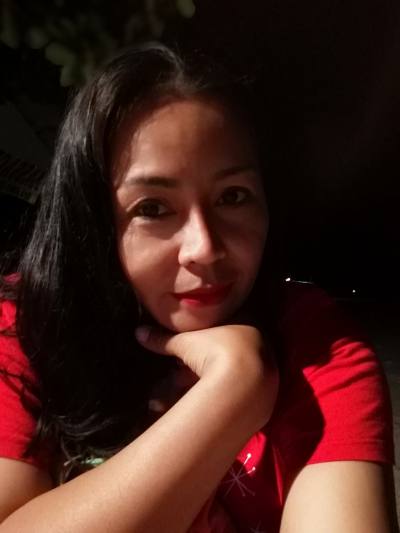 Nitthaya​ 37 ans Surin Thaïlande
