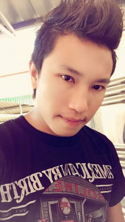 Alex 36 ปี Phuket ไทย