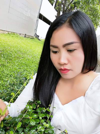 Araya 37 ans Bangkok Thaïlande