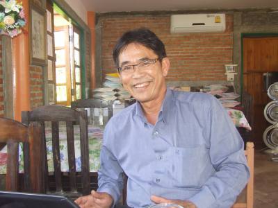 สมชาย 58 ปี เมือง ไทย