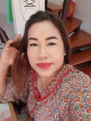 Lina 51 Jahre Sawankhalok  Thailand