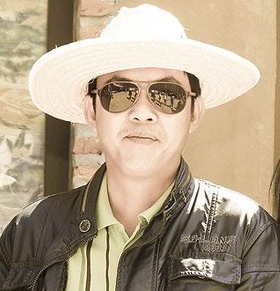 ชาต 53 ans Khonkaen Thaïlande