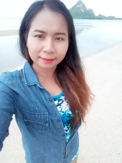 Genny 43 Jahre Bangkok Thailand