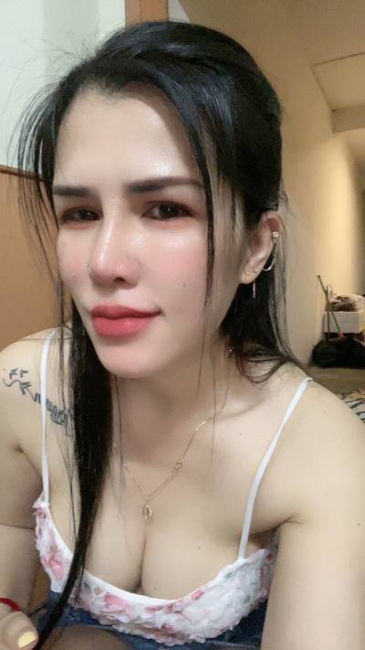 Aoy 42 ans Lomsak Thaïlande