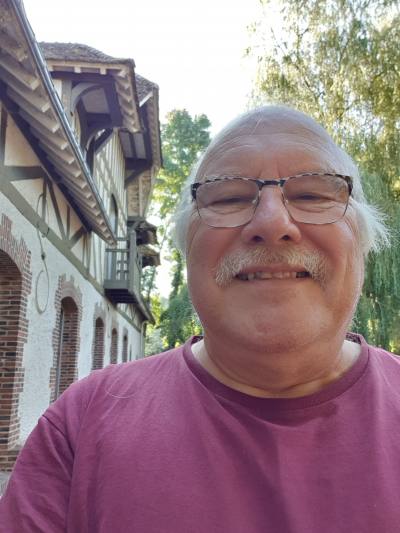 Alain 74 ans Louviers France