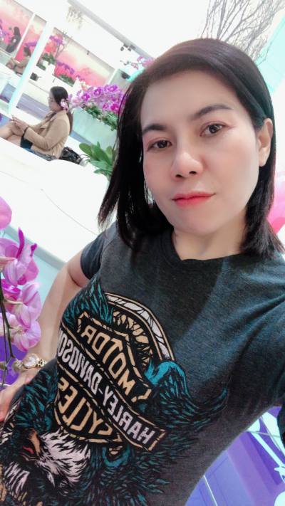 Nid 46 ans Chon Buri Thaïlande