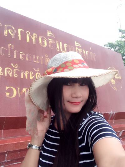 Aunka 49 ans Rangsit Thaïlande