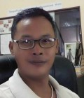 Aun 57 ปี Bangkok ไทย
