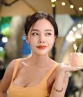 Lily 35 years Bangkok Thailand