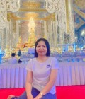 Nuchjree 41 ans Bangpe Thaïlande