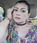 Aicha 46 ans Muong Thaïlande