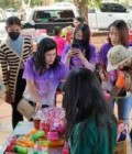 Wipaporn 30 ans เฝ้าไร่ Thaïlande