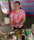 May 43 ans Uthaithani Thaïlande