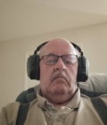 Gerard 64 ปี Hennebont France