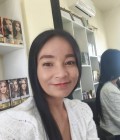 Petchara 40 ans Khon Kaen  Thaïlande