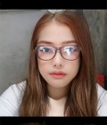 Runya 44 ans Caracter Thaïlande