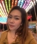 Nichanan 39 ans Doisaket Thaïlande
