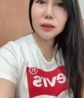 Paricha 47 years Lynne Thailand