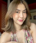 Jenny 33 ans Muang Uthaithani Thaïlande