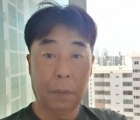Youjin 49 ans Busan Corée du Sud