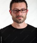 Mathieu 40 ปี Paris France