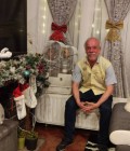Michel 66 ปี Uccle  Belgium