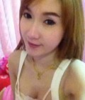 Ann 30 ans Bangkok Thaïlande