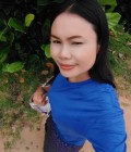 Prapawarin 46 ans Kantharalak Thaïlande