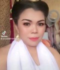 Pohn 26 ans ห้วยเม็ก Thaïlande