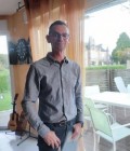 Stephane 52 ปี Buais-les-monts France