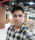 Deepak 33 ปี Uttarakhand  India