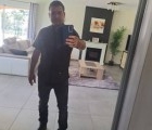 Cedric 40 ปี Soucieu-en-jarrest  France