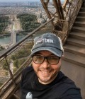 Yanis 55 ปี Paris France