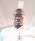 Amadou 37 ปี Célibataire  Mali