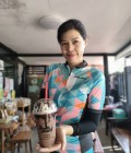 Yui 45 ans Lampang Thaïlande
