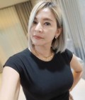 Nuntiya 46 Jahre Muang Rayong Thailand
