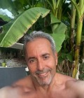 Chris 45 ปี Paris France