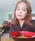 Nok 45 Jahre Nongphai Thailand