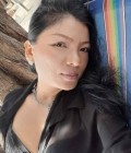 Zinnia 47 years รัตนบุรี Thailand