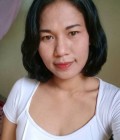 Waraporn 32 ans Scurat Thaïlande