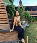 Pim 34 ans Longneck Karen Village. Thaïlande
