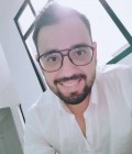 Justin  39 ans Paris France