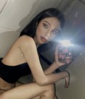 Mila 25 ans Bangkok Thaïlande