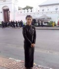 Phawini 46 ans พระทองคำ Thaïlande