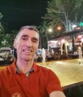 Thierry 65 ปี Poussan France