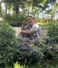 Pui 46 ans Center Thaïlande
