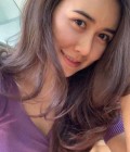 Achariya 37 Jahre Chiang Mai  Thailand