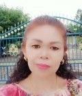 Tharinee 63 Jahre Karasin Thailand